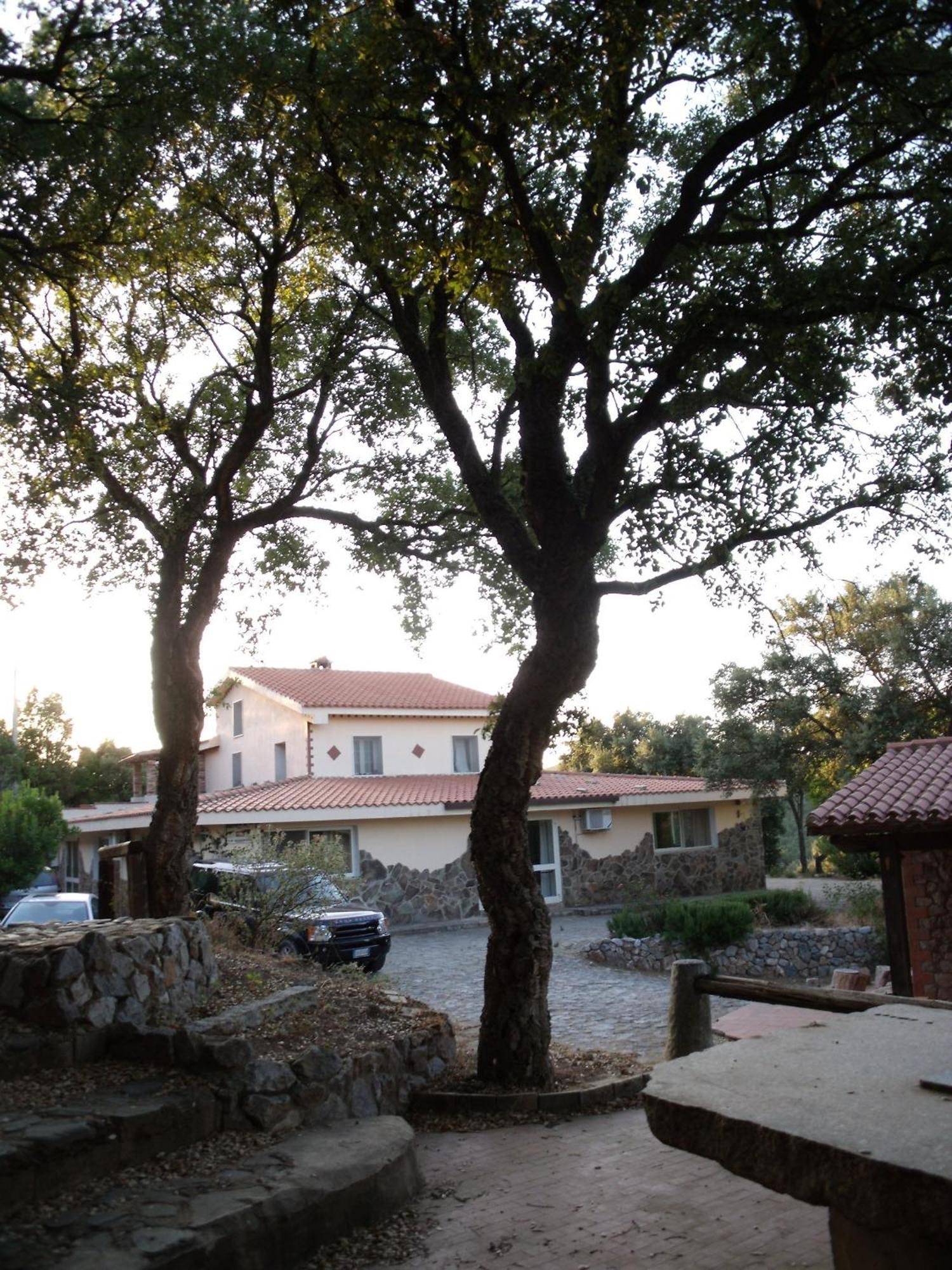 La Quercia Guest House Arbus Exterior foto